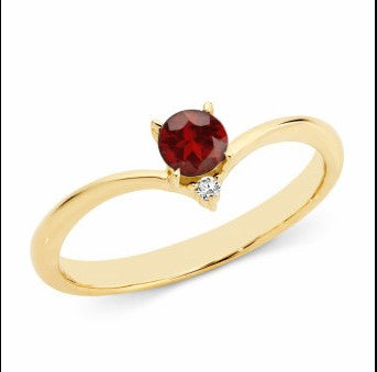 9ct Yellow Gold Garnet & Diamond V-Shape Ring