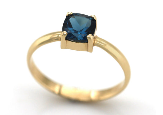 9Ct Yellow Gold Single London Blue Topaz Set In A Claw Setting