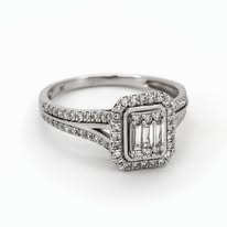 14K White Gold Diamond Ring Totaling 037Ct Hi I1