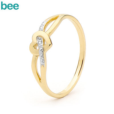 9 carat yellow gold heart diamond chip ring