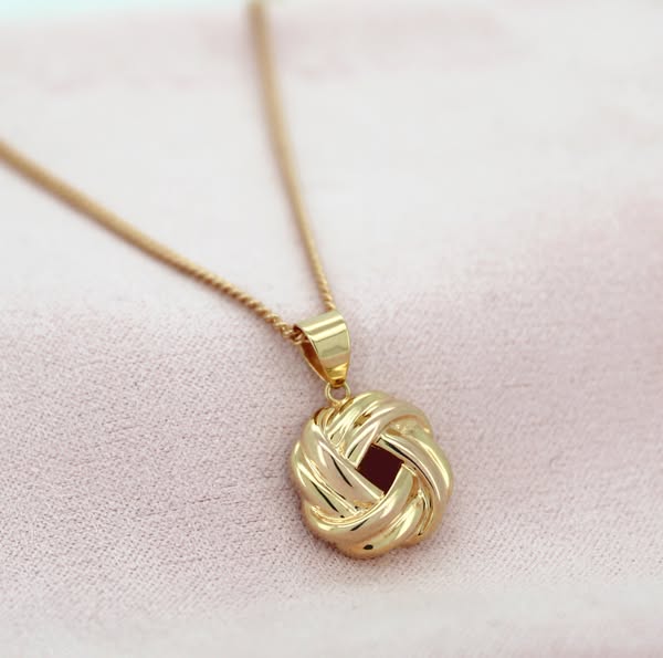 9Ct Yellow Gold 14Mm Knot Pendant