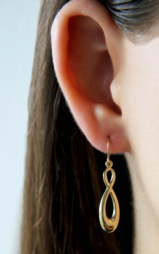 9Ct Yellow Gold figure of Eight With Shepard Hoop