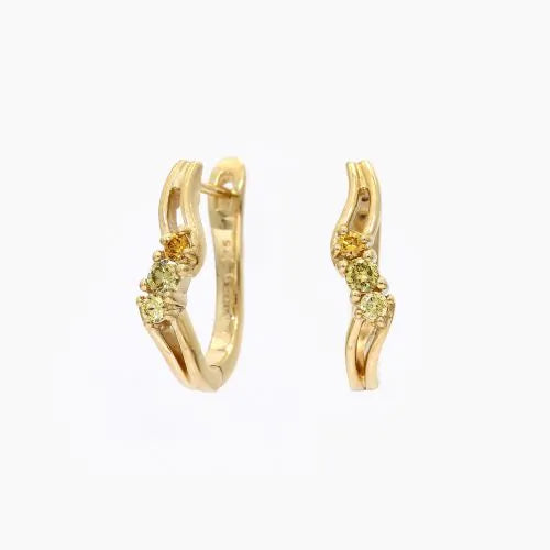 9Ct Yellow gold =.09Ct Fg 2=0.4 Fy Earrings